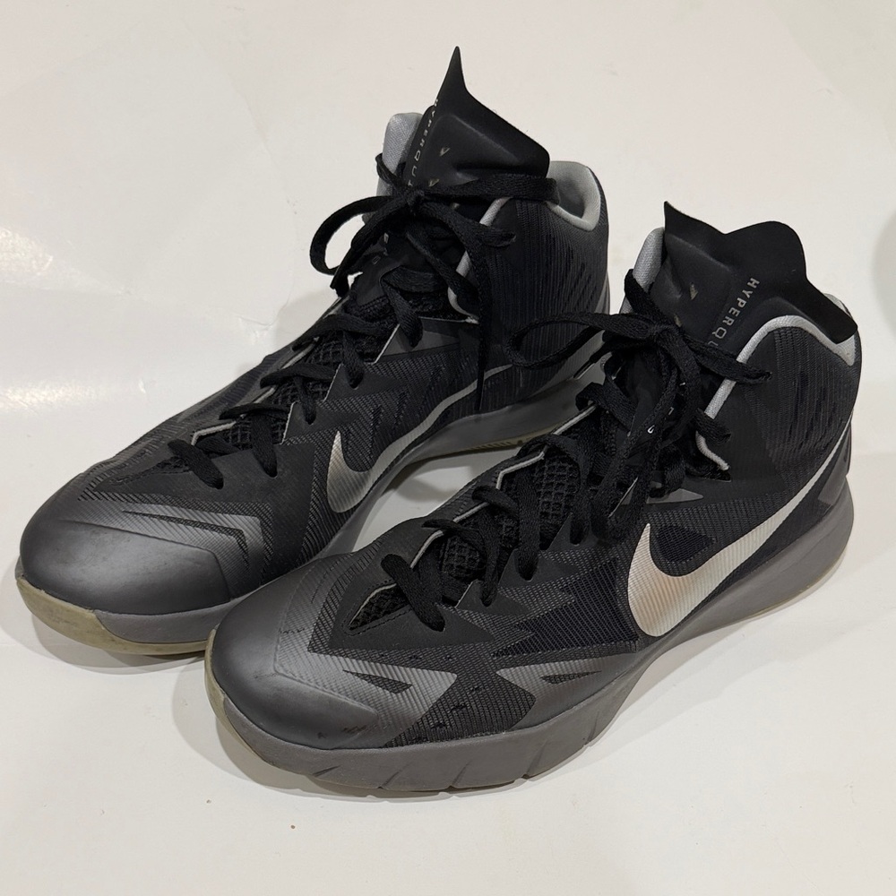 Nike Lunar Hyperquickness Men's Black and Gray Athletic Shoes Size 12